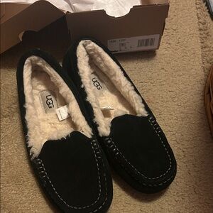 UGG Women's Black and Cream Slippers